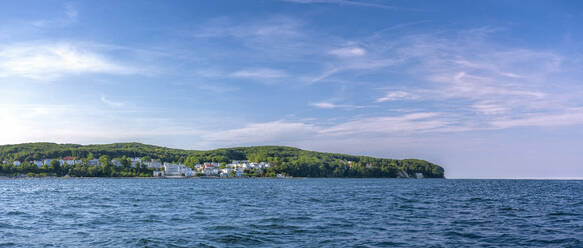 Germany, Mecklenburg-Western Pomerania, Sassnitz, Coastal town on Rugen island - HAMF00673