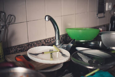 Faucet and dirty dishes - ADSF00091