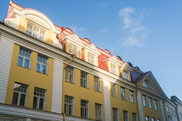 Bunte Gebäude in der mittelalterlichen Altstadt von Tallinn - CAVF87056