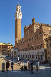 Ansicht der Piazza del Campo mit Palazzo Comunale, UNESCO-Weltkulturerbe, Siena, Toskana, Italien, Europa - RHPLF16131