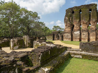 Der siebenstöckige Palast namens Vijayotpaya, Polonnaruwa, UNESCO-Weltkulturerbe, Sri Lanka, Asien - RHPLF16153