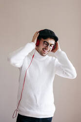 Casual man with headphones - ADSF03436