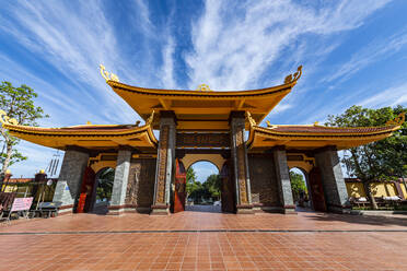 Vietnam, Phu Quoc island, Ho Quoc Pagoda exterior - RUNF03950