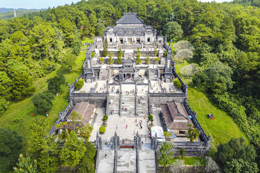 Vietnam, Hue, Khai Dinh Mausoleum, Luftaufnahme - RUNF03973