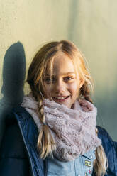 Blonde kid portrait - ADSF05323