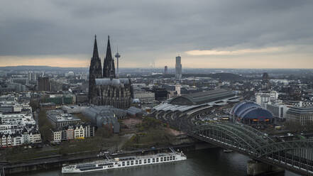 Cologne Cathedral and cityscape, Germany - FSIF04915