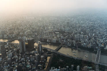 Japan, Tokio, Blick vom Tokyo Skytree bei Sonnenuntergang - EHF00655