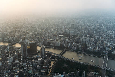 Japan, Tokio, Blick vom Tokyo Skytree bei Sonnenuntergang - EHF00655