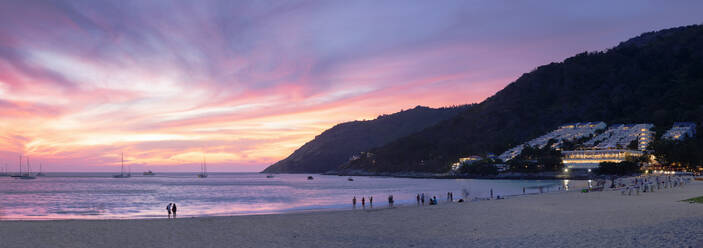 Hai Nan Beach bei Sonnenuntergang, Phuket, Thailand, Südostasien, Asien - RHPLF16310