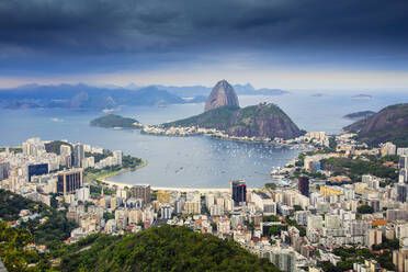 Elevated view of Sugar Loaf mountain and Botafogo beach and bay, Botafogo, Rio de Janeiro, Brazil, South America - RHPLF16365