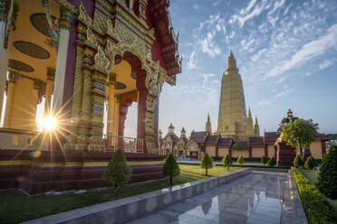 Wat Mahathat Watchiramongkhon (Wat Bang Thong) in Krabi, Thailand, Südostasien, Asien - RHPLF16431