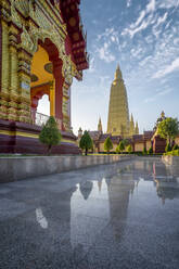 Wat Mahathat Watchiramongkhon (Wat Bang Thong) in Krabi, Thailand, Südostasien, Asien - RHPLF16432