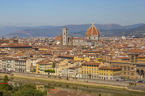 Blick auf den Dom und Florenz vom Piazzale Michelangelo Hügel aus gesehen, Florenz, Toskana, Italien, Europa - RHPLF16590