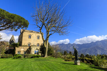 Spektakulärer Garten im Frühling, Villa Cimbrone, auf den Klippen von Ravello, Amalfiküste, UNESCO-Weltkulturerbe, Kampanien, Italien, Europa - RHPLF16607