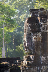 Ruinen des Bayon-Tempels, Teil des archäologischen Komplexes von Angkor, UNESCO-Weltkulturerbe, Siem Reap, Kambodscha, Indochina, Südostasien, Asien - RHPLF16675
