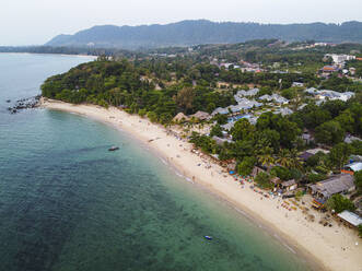 Luftaufnahme des Strandes Relax Bay, Koh Lanta, Thailand, Südostasien, Asien - RHPLF16828