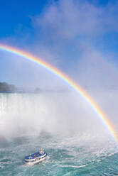 Doppelter Regenbogen, Horseshoe Falls, Maid of the Mist, Niagara Falls, Ontario, Kanada, Nordamerika - RHPLF16999