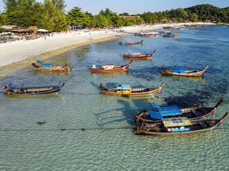 Luftaufnahme von Pattaya Beach, Koh Lipe, Tarutao National Park, Thailand, Südostasien, Asien - RHPLF17088