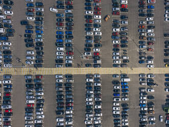 Russia, Republic Of Karelia, Sortavala, Aerial view of filled parking lot in Ruskeala Mountain Park - KNTF05071