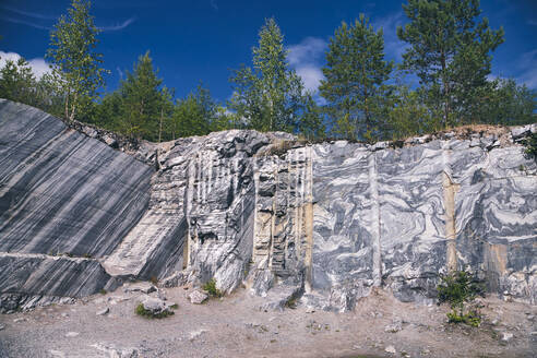 Marmorfelsen, italienischer Steinbruch, Bergpark Ruskeala, Sortavala, Russland - KNTF05085