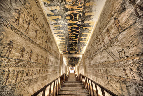 Gang zur Grabkammer, Grab von Ramses V und VI, KV9, Tal der Könige, UNESCO-Weltkulturerbe, Luxor, Theben, Ägypten, Nordafrika, Afrika - RHPLF17268