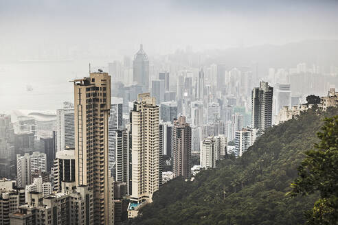 Skyline von Hongkong vom Victoria Peak, Hongkong, China - DHEF00200