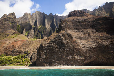 Na Pali Cliffs seen from the Pacific Ocean, Kauai, Hawaii - MINF15115