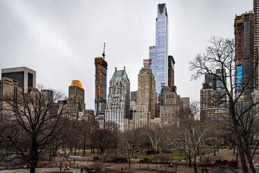 Manhattan skyline, New York, United States of America, North America - RHPLF17332