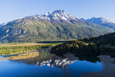 Das Castillo-Gebirge und das breite Tal des Ibanez-Flusses vom Panamerican Highway aus gesehen, Region Aysen, Patagonien, Chile, Südamerika - RHPLF17407