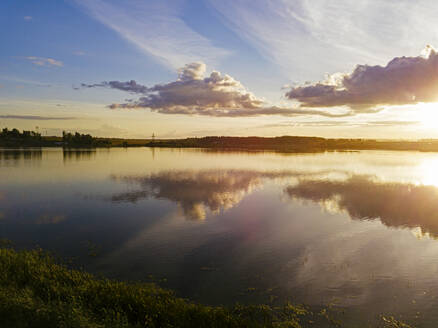 Torbeyevskoye See bei stimmungsvollen Sonnenuntergang - KNTF05220