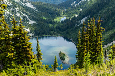 Hiking scenes in the beautiful North Cascades wilderness. - CAVF88545