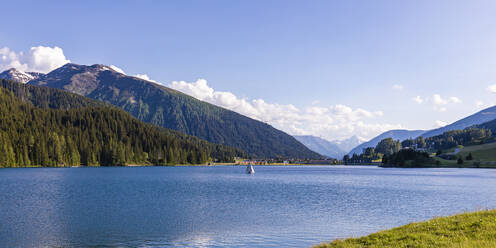 Panorama of Lake Davos on sunny summer day - WDF06183