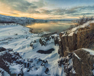 Fjord bei Sonnenuntergang, Finnmark, Norwegen - LOMF01199