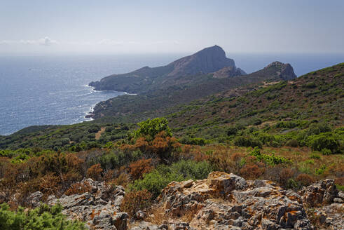 Frankreich, Corse-du-Sud, Piana, Calanques de Piana im Sommer - UMF00993