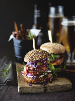 Pub lamb burger sliders, fries and beer - CAIF29466