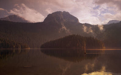 Panoramablick auf den Schwarzen See in Durmitor, Zabljak, Montenegro. - CAVF89082