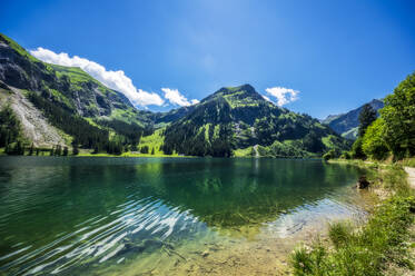 Aussicht auf den Vilsalpsee im Sommer - THAF02871