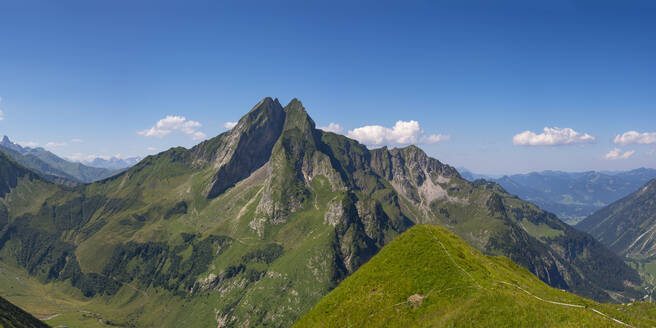 Panoramablick auf die Hofats in den Allgäuer Alpen - WGF01357