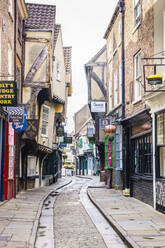 The Shambles, eine erhaltene mittelalterliche Straße in York, North Yorkshire, England, Vereinigtes Königreich, Europa - RHPLF17590