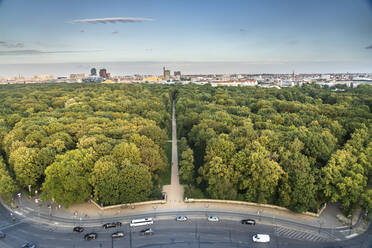 Blick auf die Berliner Skyline von der Siegessaule, Berlin, Deutschland, Europa - RHPLF17609