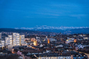 Ansicht von Zürich Kreis 4 und 5 von oben bei Nacht, Zürich, Schweiz, Europa - RHPLF17759