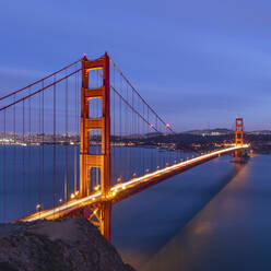 Langzeitbelichtung der Golden Gate Bridge in San Francisco, Kalifornien, USA - AHF00138