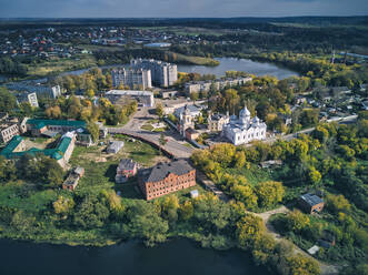 St. Sergius-Kloster am Bethanien-Teich in der Stadt Sergiyev Posad, Russland - KNTF05629