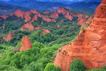 Spanien, Provinz León, Blick auf Las Medulas - DSGF02246