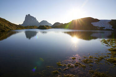 Midi D`Ossau-Gipfel im Ossau-Tal, Pyrenäen in Frankreich. - CAVF90089