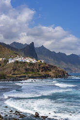Spain, Province of Santa Cruz de Tenerife, Almaciga, Secluded village on rugged shore of Tenerife island - WWF05536