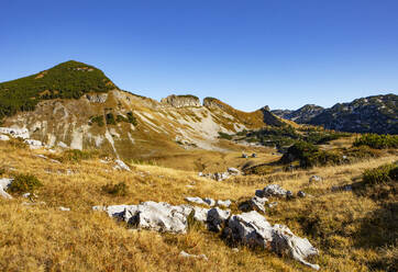 Blick auf das Loser Plateau an einem sonnigen Tag, Altaussee, Salzkammergut, Steiermark, Österreich - WWF05596