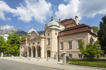 Deutschland, Bayern, Bad Reichenhall, Fassade des Kurhauses im Königlichen Kurpark - WWF05639