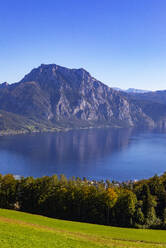 Scenic view of Traunsee lake and Traunstein mountain in summer - WWF05695