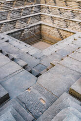 Indien, Karnataka, Hampi, Quadratischer Wasserpavillon, auch Queens Bath genannt - JMPF00556